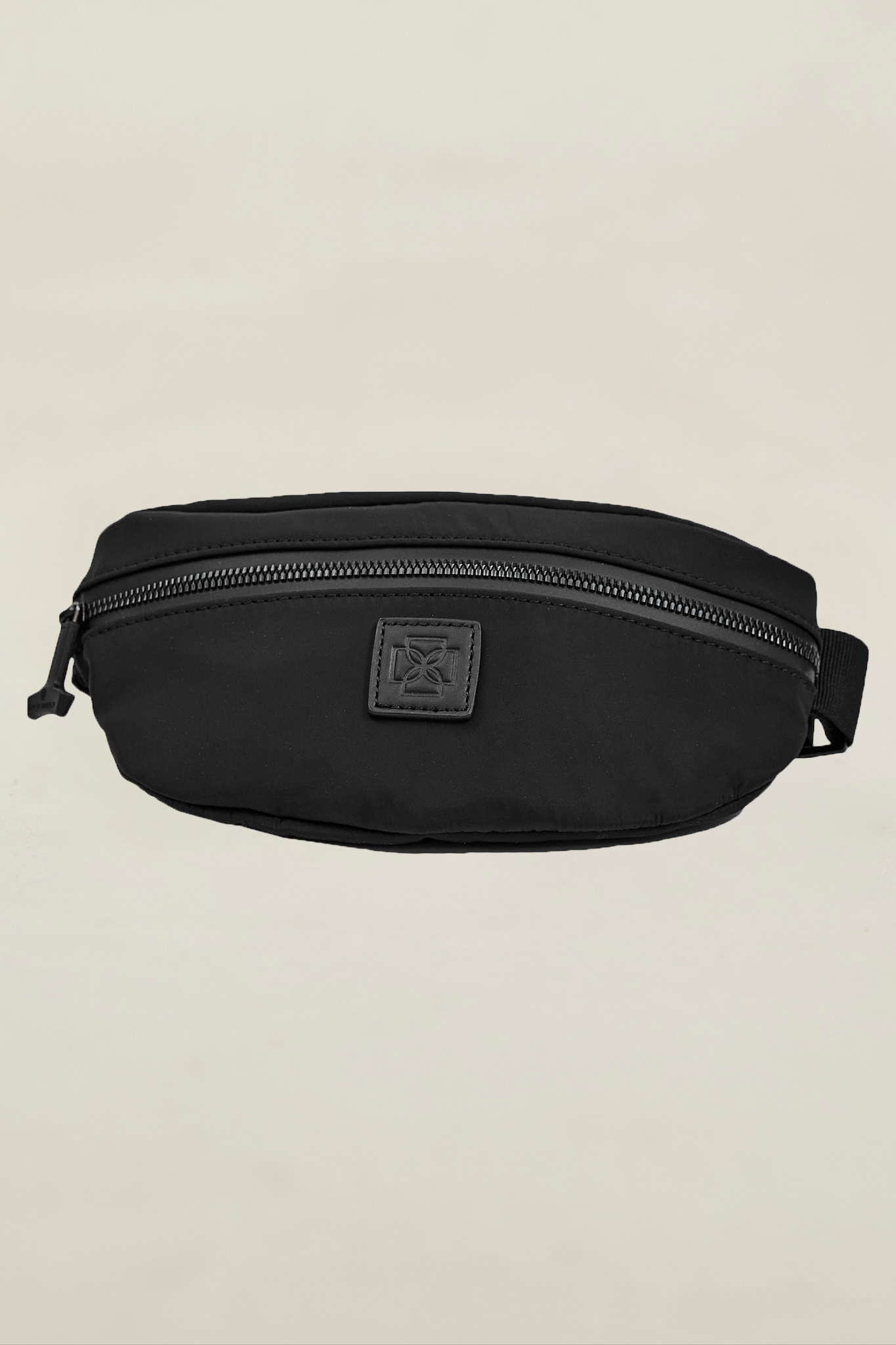 Can You Wear a Fanny Pack?