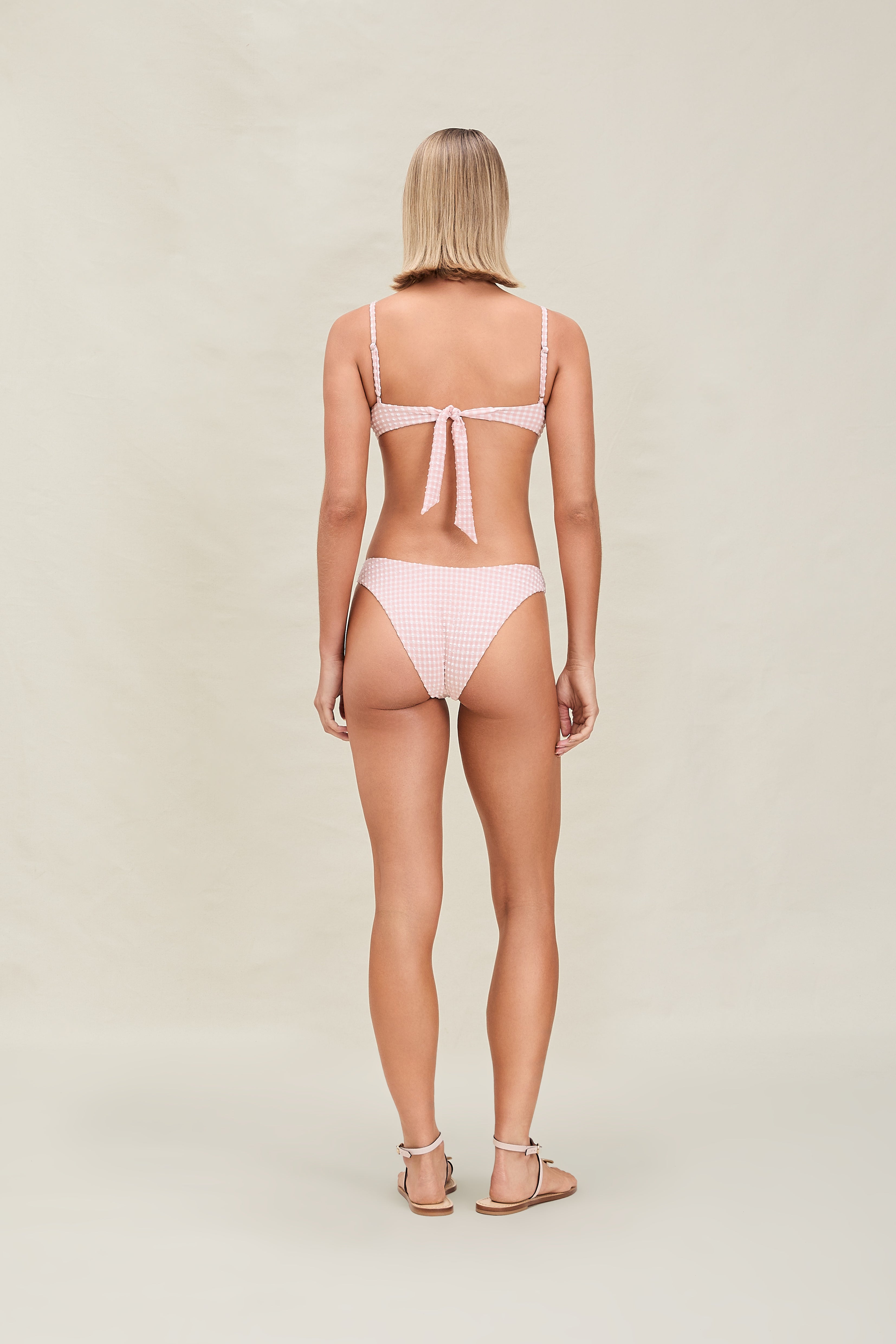 Larissa Bottom